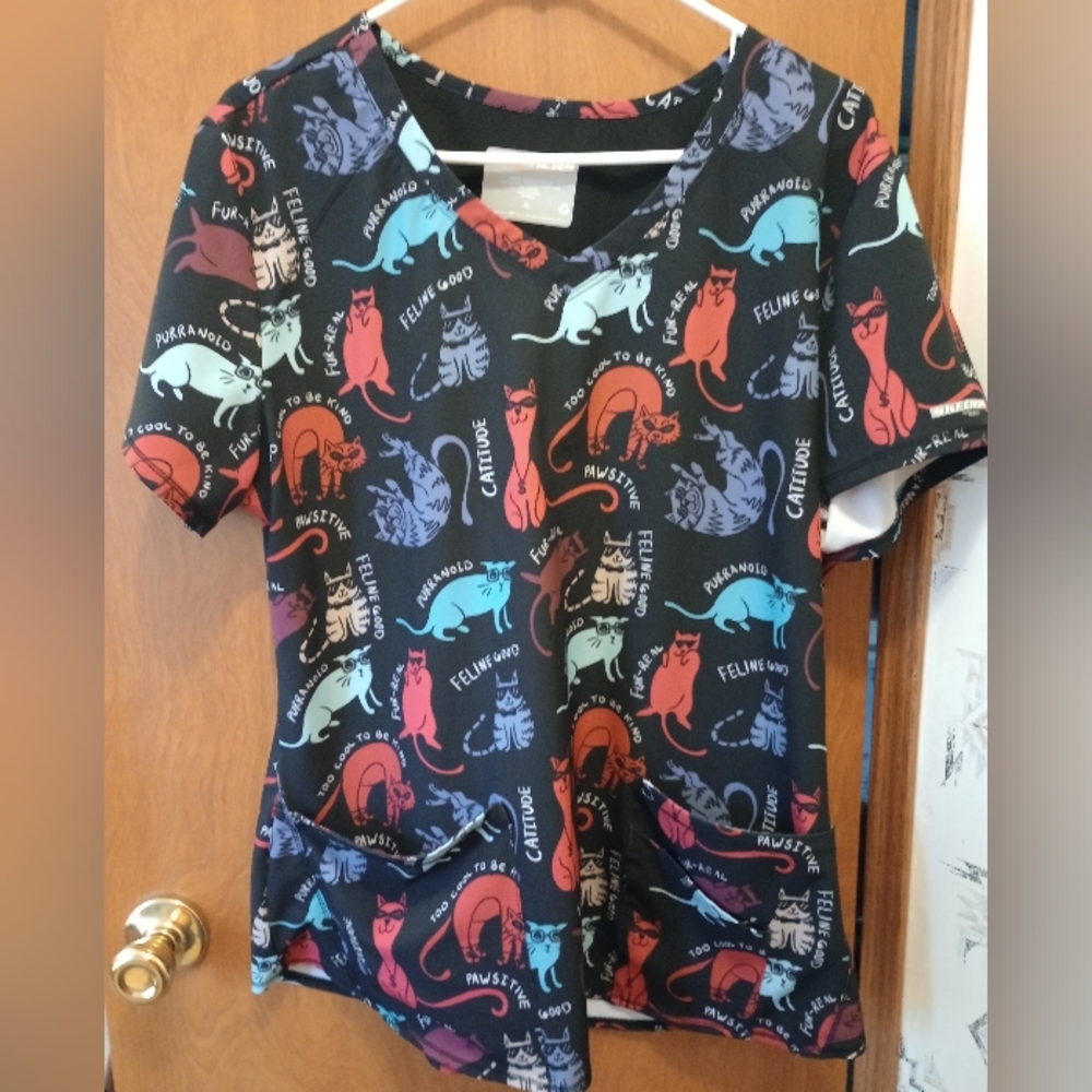 Women's X-Large scrub top Skechers by Barco